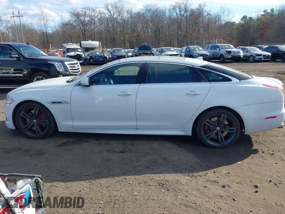 2015 Jaguar XJ with VIN SAJWA2EK9FMV87430, listed as a IAAI auction lot 41408797 with 101,147 mi miles and . Bid and sale history available at DreamBid. Image 14.