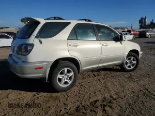 2002 Lexus RX 300 with VIN JTJGF10UX20120474, listed as a Copart auction lot 83095124 with 200,818 mi miles and Clean Title. Bid and sale history available at carsss.com. Image 3.