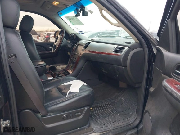 2007 Cadillac Escalade EXT with VIN 3GYFK62897G310335, listed as a IAAI auction lot 41388949 with 274094 miles. Bid and sale history available at carsss.com. Image 5.