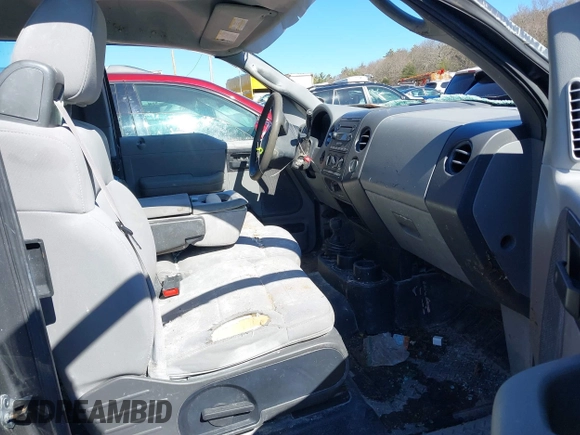2006 Ford F-150 STX with VIN 1FTRX14W66NB33090, listed as a IAAI auction lot 41338300 with 1 mi miles. Bid and sale history available at carsss.com. Image 5.