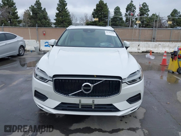 2018 Volvo XC60 Momentum z VIN YV4102RK6J1008472, wystawiony jako IAAI lot #41789008 z przebiegiem 64 123 mil mil oraz . Historia ofert i sprzedaży dostępna na DreamBid. Obrazek 12.