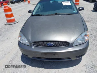 2005 Ford Taurus SE с VIN 1FAHP53205A262987, выставлен на аукционе IAAI как лот 42580079 с пробегом 104 996 миль миль и . История ставок и продаж доступна на DreamBid. Изображение 6.
