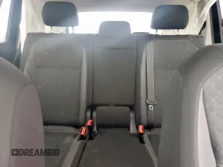 2020 Volkswagen Tiguan S z VIN 3VV1B7AX1LM180885, wystawiony jako Copart lot #60566125 z przebiegiem 59 276 mil mil oraz Szkoda całkowita • Salvage title. Historia ofert i sprzedaży dostępna na DreamBid. Obrazek 10.