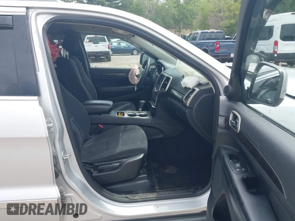 2011 Jeep Grand Cherokee Laredo with VIN 1J4RR4GG3BC734683, listed as a IAAI auction lot 42656716 with 151,220 mi miles and . Bid and sale history available at DreamBid. Image 5.