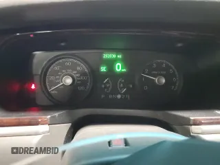 2007 Lincoln Town Car Signature с VIN 1LNHM81V97Y631594, выставлен на аукционе Copart как лот 54314315 с пробегом 293 930 миль миль и Списание • Salvage title. История ставок и продаж доступна на DreamBid. Изображение 9.