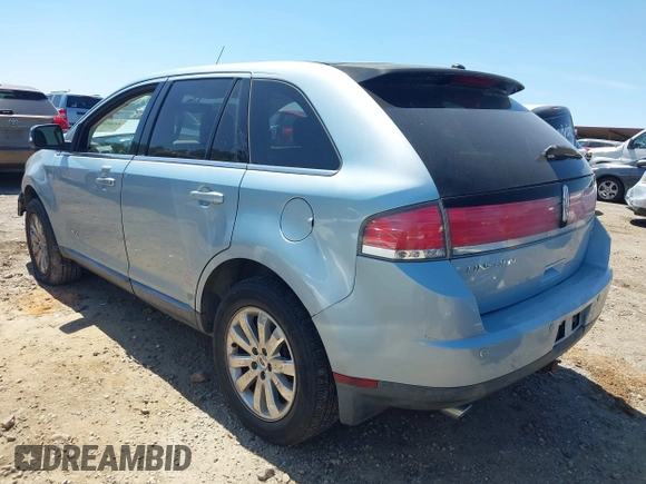 2008 Lincoln MKX with VIN 2LMDU88C18BJ11850, listed as a IAAI auction lot 42065105 with Not Provided miles and . Bid and sale history available at DreamBid. Image 3.