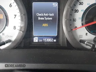 2015 Toyota Sienna SE with VIN 5TDXK3DC4FS566084, listed as a IAAI auction lot 41777561 with 153,002 mi miles and . Bid and sale history available at carsss.com. Image 16.