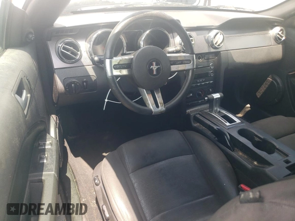 2008 Ford Mustang Deluxe with VIN 1ZVHT84NX85127400, listed as a Copart auction lot 57470935 with 262,852 mi miles and Salvage title. Bid and sale history available at DreamBid. Image 8.
