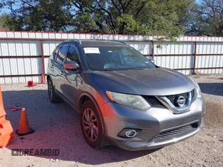 2016 Nissan Rogue SV with VIN 5N1AT2MT3GC755143, listed as a IAAI auction lot 41710052 with 141,560 mi miles. Bid and sale history available at carsss.com. Image 1.