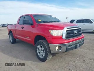 2011 Toyota Tundra z VIN 5TFRM5F16BX022782, wystawiony jako IAAI lot #41269632 z przebiegiem 175 827 mil mil oraz . Historia ofert i sprzedaży dostępna na DreamBid. Obrazek 1.