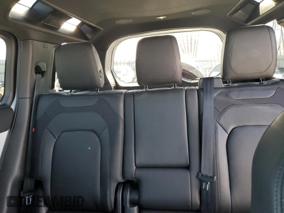 2024 Land Rover Defender X-Dynamic SE with VIN SALE2EEU7R2304560, listed as a Copart auction lot 47062695 with 5,495 mi miles and Salvage title. Bid and sale history available at DreamBid. Image 10.