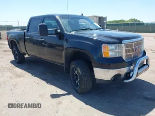 2009 GMC Sierra 2500HD SLT with VIN 1GTHK63659F190825, listed as a IAAI auction lot 42248239 with 152,887 mi miles and . Bid and sale history available at DreamBid. Image 1.