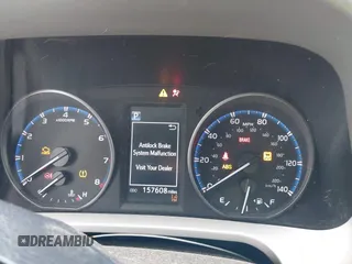 2017 Toyota RAV4 XLE with VIN 2T3WFREVXHW352608, listed as a IAAI auction lot 41921190 with 157,608 mi miles. Bid and sale history available at carsss.com. Image 7.