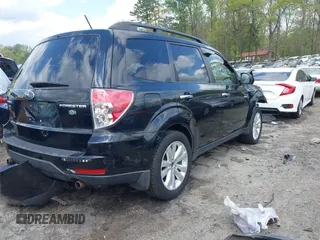 2011 Subaru Forester 2.5X Premium with VIN JF2SHBDCXBH770505, listed as a IAAI auction lot 41945500 with 1 mi miles. Bid and sale history available at carsss.com. Image 4.