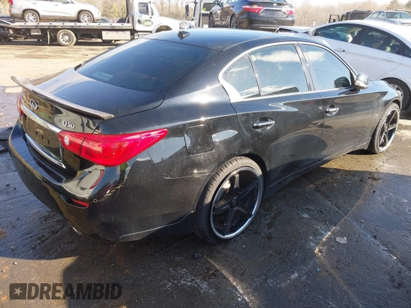 2015 Infiniti Q50 Premium with VIN JN1BV7AR8FM414650, listed as a IAAI auction lot 41332195 with 105,550 mi miles and . Bid and sale history available at DreamBid. Image 4.