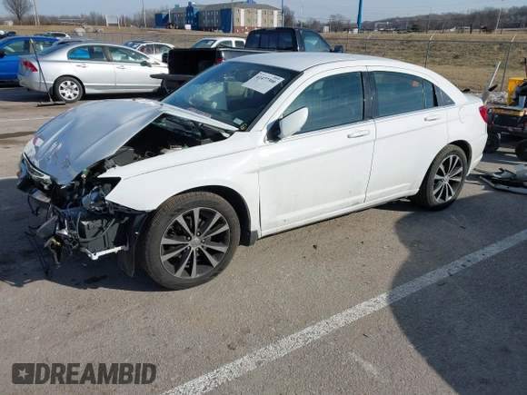 2011 Chrysler 200 S with VIN 1C3BC8FG4BN567678, listed as a IAAI auction lot 41477300 with 182,160 mi miles and . Bid and sale history available at DreamBid. Image 2.
