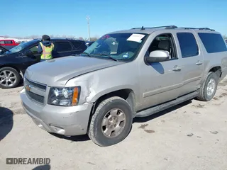 2007 Chevrolet Suburban LTZ with VIN 3GNFC16037G200947, listed as a IAAI auction lot 41699274 with 217,182 mi miles. Bid and sale history available at carsss.com. Image 17.