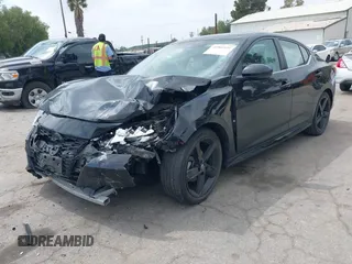 2022 Nissan Sentra SR z VIN 3N1AB8DV3NY295100, wystawiony jako IAAI lot #41901931 z przebiegiem 40 811 mil mil oraz . Historia ofert i sprzedaży dostępna na DreamBid. Obrazek 17.