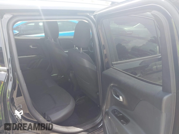 2020 Jeep Renegade Latitude z VIN ZACNJABB8LPL16362, wystawiony jako IAAI lot #42522918 z przebiegiem 59 387 mil mil oraz . Historia ofert i sprzedaży dostępna na DreamBid. Obrazek 8.