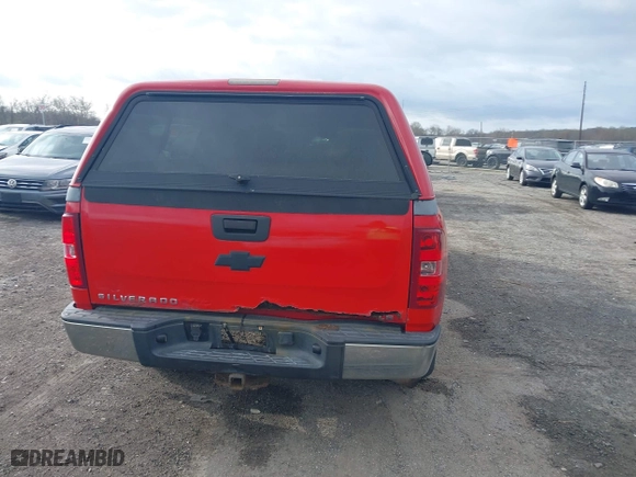 2011 Chevrolet Silverado 1500 LS with VIN 3GCPKREA0BG182991, listed as a IAAI auction lot 41925926 with 180,670 mi miles. Bid and sale history available at carsss.com. Image 16.