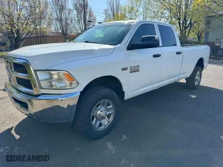 2018 Ram 2500 Tradesman with VIN 3C6UR5HJ0JG425286, listed as a Copart auction lot 45811415 with 149,581 mi miles and Clean Title. Bid and sale history available at carsss.com. Image 2.