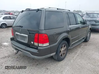 2005 Lincoln Aviator z VIN 5LMEU68H45ZJ07216, wystawiony jako IAAI lot #41778556 z przebiegiem 175 367 mil mil oraz . Historia ofert i sprzedaży dostępna na DreamBid. Obrazek 4.