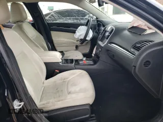 2023 Chrysler 300 Touring with VIN 2C3CCAAG3PH505949, listed as a Copart auction lot 41856245 with 32,713 mi miles and Salvage Title. Bid and sale history available at DreamBid. Image 7.