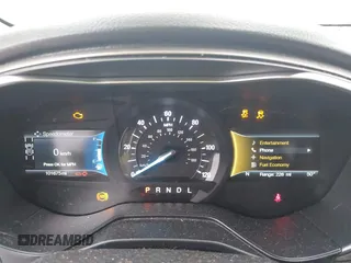 2019 Ford Fusion SE with VIN 3FA6P0LU4KR204801, listed as a IAAI auction lot 41977106 with 101,675 mi miles. Bid and sale history available at carsss.com. Image 7.
