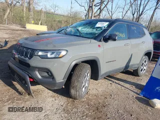 2022 Jeep Compass Trailhawk with VIN 3C4NJDDB6NT170282, listed as a IAAI auction lot 41934651 with 30,781 mi miles and . Bid and sale history available at DreamBid. Image 17.