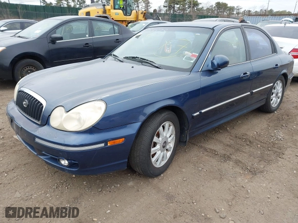 2004 Hyundai Sonata GLS with VIN KMHWF35H44A081671, listed as a IAAI auction lot 41788873 with 999,999 mi miles. Bid and sale history available at carsss.com. Image 2.