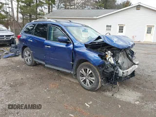 2017 Nissan Pathfinder SV with VIN 5N1DR2MM7HC676788, listed as a IAAI auction lot 41021944 with 80,009 mi miles. Bid and sale history available at carsss.com. Image 1.