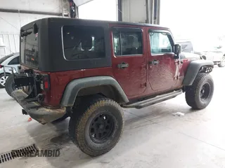 2008 Jeep Wrangler Rubicon z VIN 1J8GA69178L630840, wystawiony jako IAAI lot #42483010 z przebiegiem 145 196 mil mil oraz . Historia ofert i sprzedaży dostępna na DreamBid. Obrazek 4.