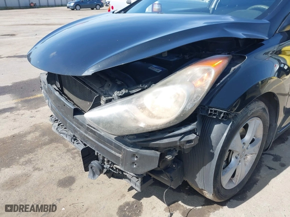 2013 Hyundai Elantra Coupe GS with VIN KMHDH6AE4DU023377, listed as a IAAI auction lot 41847471 with 134,772 mi miles. Bid and sale history available at carsss.com. Image 18.