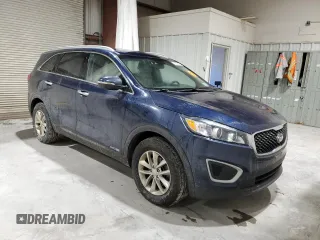 2017 Kia Sorento LX with VIN 5XYPGDA5XHG308469, listed as a Copart auction lot 52288925 with 77,454 mi miles and Salvage Title. Bid and sale history available at carsss.com. Image 4.