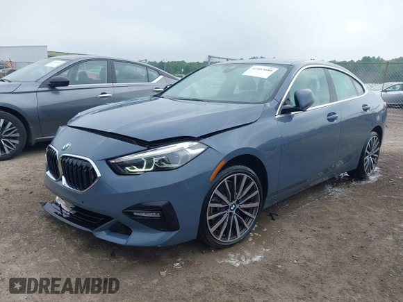 2021 BMW 2 Series 228i xDrive z VIN WBA73AK09M7G52220, wystawiony jako IAAI lot #42403680 z przebiegiem 72 407 mil mil oraz . Historia ofert i sprzedaży dostępna na DreamBid. Obrazek 2.
