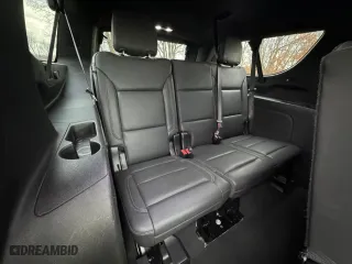 2022 Chevrolet Suburban LT with VIN 1GNSKCKD7NR325453, listed as a Copart auction lot 82482904 with 151,655 mi miles and Clean Title. Bid and sale history available at carsss.com. Image 6.
