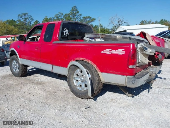 2000 Ford F-150 XL with VIN 1FTRX18L1YNC06272, listed as a IAAI auction lot 41780486 with 295,611 mi miles. Bid and sale history available at carsss.com. Image 3.