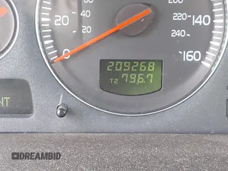 2005 Volvo V70 с VIN YV1SW592952480926, выставлен на аукционе IAAI как лот 42080283 с пробегом 209 268 миль миль и . История ставок и продаж доступна на DreamBid. Изображение 15.