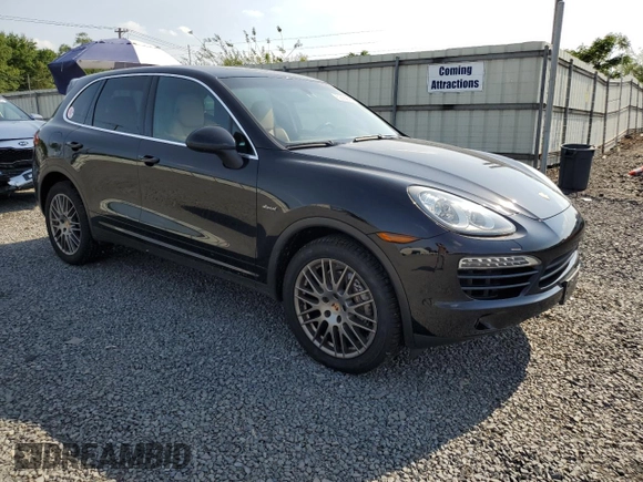 2014 Porsche Cayenne Diesel with VIN WP1AF2A2XELA38256, listed as a Copart auction lot 62299895 with 149,746 mi miles and Salvage title. Bid and sale history available at DreamBid. Image 4.