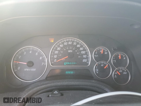 2004 GMC Envoy SLE with VIN 1GKDS13S542233286, listed as a Copart auction lot 76129164 with 228,981 mi miles and Salvage Title. Bid and sale history available at DreamBid. Image 9.