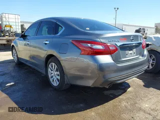 2018 Nissan Altima SR with VIN 1N4AL3AP5JC143900, listed as a IAAI auction lot 41750618 with 142,160 mi miles and . Bid and sale history available at carsss.com. Image 3.