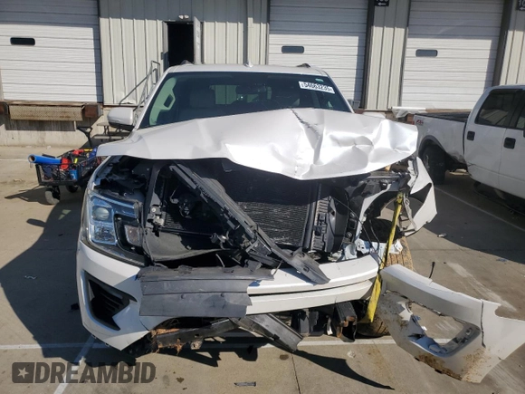 2019 Ford Expedition Max XLT with VIN 1FMJK1HT3KEA29609, listed as a Copart auction lot 54663235 with 134,039 mi miles and Salvage title. Bid and sale history available at DreamBid. Image 5.