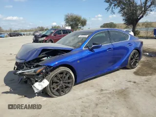 2025 Lexus IS with VIN JTHBZ1B2XS5083105, listed as a Copart auction lot 44640305 with 724 mi miles and Salvage Title. Bid and sale history available at carsss.com. Image 1.