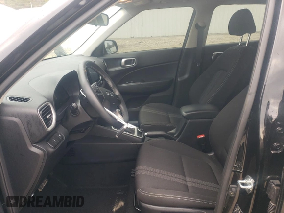 2024 Hyundai Venue Limited with VIN KMHRC8A31RU298758, listed as a Copart auction lot 49997345 with 14,579 mi miles and Salvage Title. Bid and sale history available at DreamBid. Image 7.