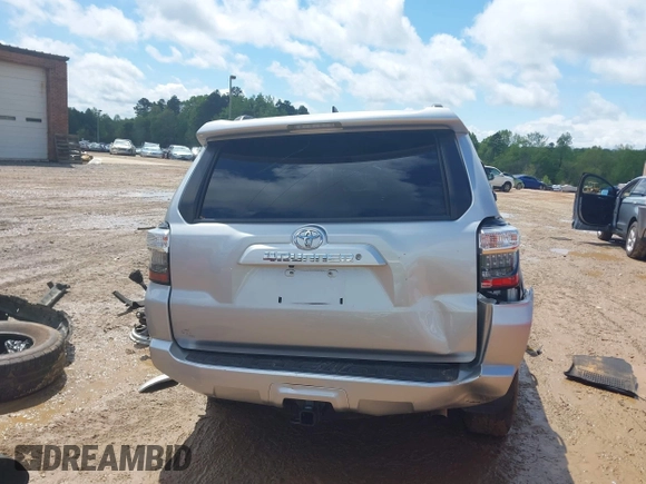2021 Toyota 4Runner SR5 с VIN JTEMU5JR6M5885762, выставлен на аукционе IAAI как лот 42023275 с пробегом 113 140 миль миль и . История ставок и продаж доступна на DreamBid. Изображение 16.