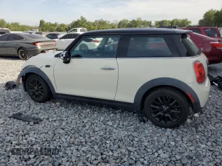 2016 MINI Hardtop with VIN WMWXP5C50GT740166, listed as a Copart auction lot 53832025 with 40,720 mi miles and Salvage Title. Bid and sale history available at DreamBid. Image 2.