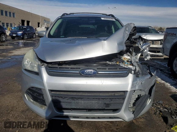 2013 Ford Escape SE z VIN 1FMCU9GX8DUD94480, wystawiony jako Copart lot #44066495 z przebiegiem 174 047 mil mil oraz Szkoda całkowita • Salvage title. Historia ofert i sprzedaży dostępna na DreamBid. Obrazek 5.