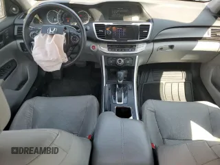 2015 Honda Accord Touring with VIN 1HGCR3F93FA038031, listed as a Copart auction lot 59813275 with 71,899 mi miles and Salvage title. Bid and sale history available at DreamBid. Image 8.
