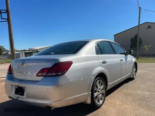 2008 Toyota Avalon XL with VIN 4T1BK36B58U267714, listed as a Copart auction lot 79895154 with 242,631 mi miles and Clean Title. Bid and sale history available at carsss.com. Image 4.