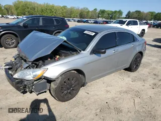 2014 Chrysler 200 LX with VIN 1C3CCBAB0EN124638, listed as a Copart auction lot 52095355 with 163,162 mi miles and Salvage Title. Bid and sale history available at carsss.com. Image 1.